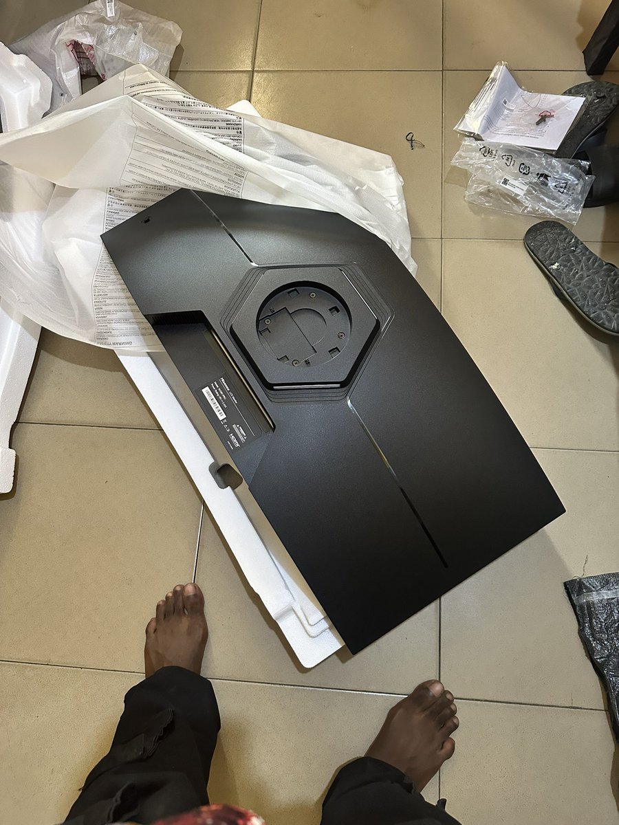 cross👾 tweet media