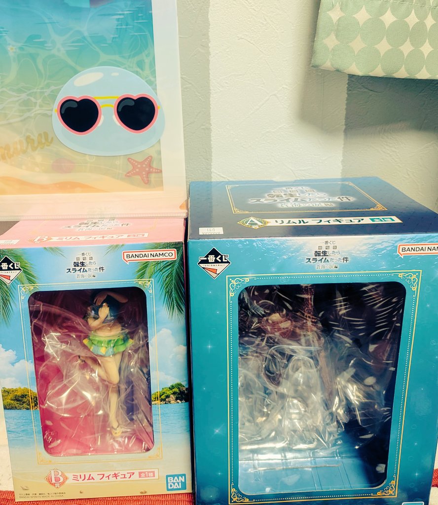 3回引いた。クリアファイルとのっこ様が欲しかってとりあえず2回引いたらミリとクリアファイル。でもやっぱのっこ欲しいともう1回やったら人リ様。んんん。
前回のマンウィズとその前々回の転スも（前回は近場に無く断念）2回引いてBが出るジンクスあるんか。フィギアもう置くとこないんじゃ…