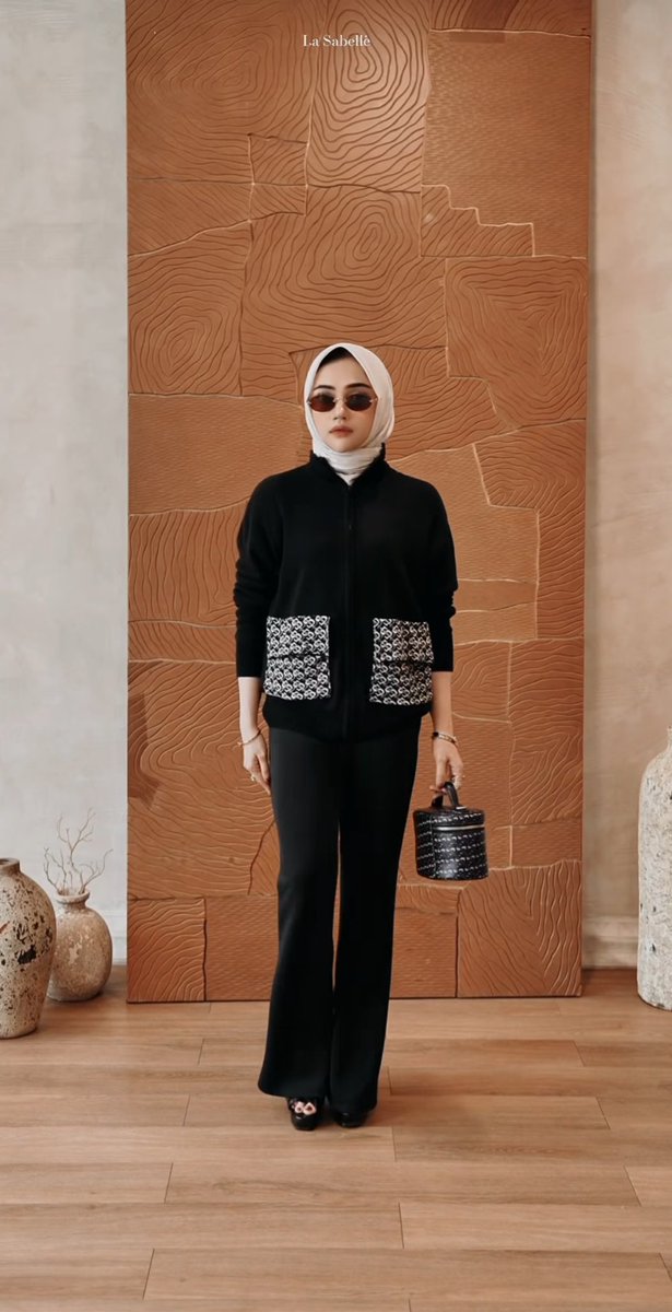 faaa_zulfa's tweet photo. Cardigan Lasabelle harga di tag 889.000
Dijual 550.000 aja, kondisi baru yaa
Bisa shopee juga https://t.co/bVWVgnZ3he https://t.co/yhvYiOoCIw