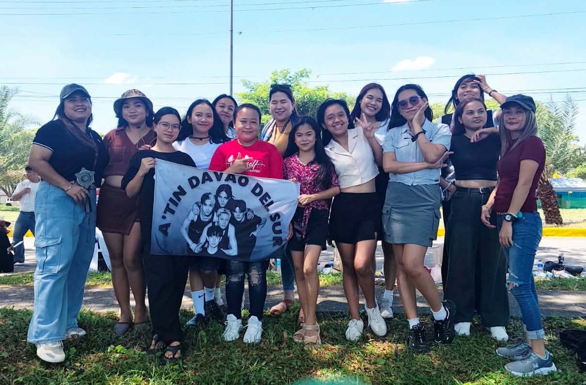 AtinDavSur's tweet photo. Excited na kami for SB19 😍

@SB19Official #SB19
#TM2geder5ever
#SB19xTM_25annivDAVAO https://t.co/gTYCTGNZOJ