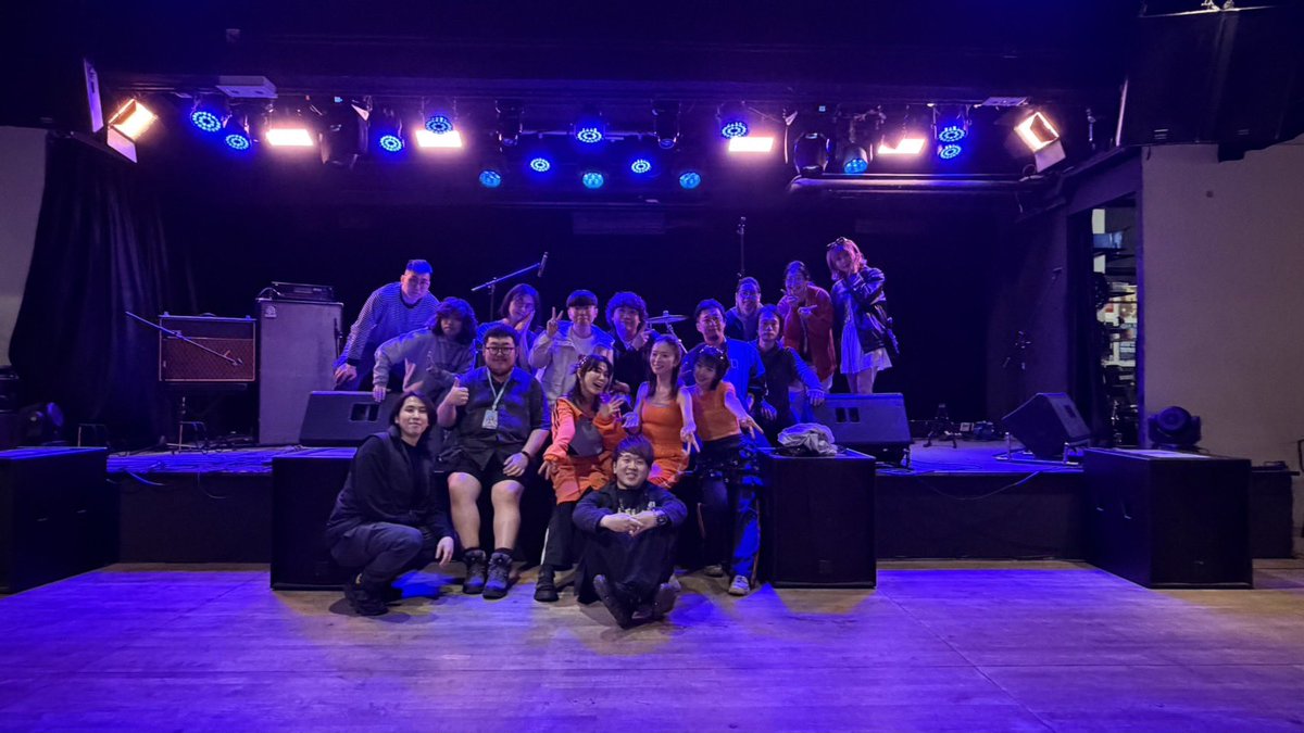 paranoid void tweet media