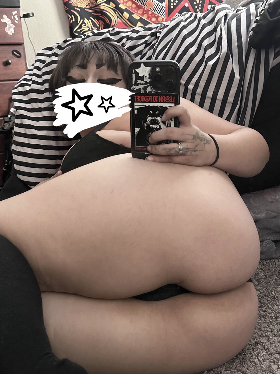 ⟡ violet tweet media