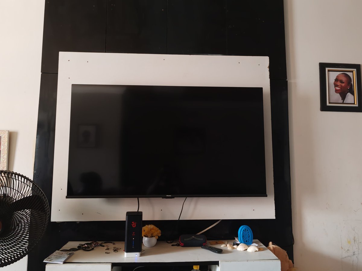 Tomisin923's tweet photo. 55 inches Hisense Smart TV
UHD 4k TV 
Bluetooth &amp; WIFI 
₦470,000 (slightly negotiable) https://t.co/ba86jVqdVH