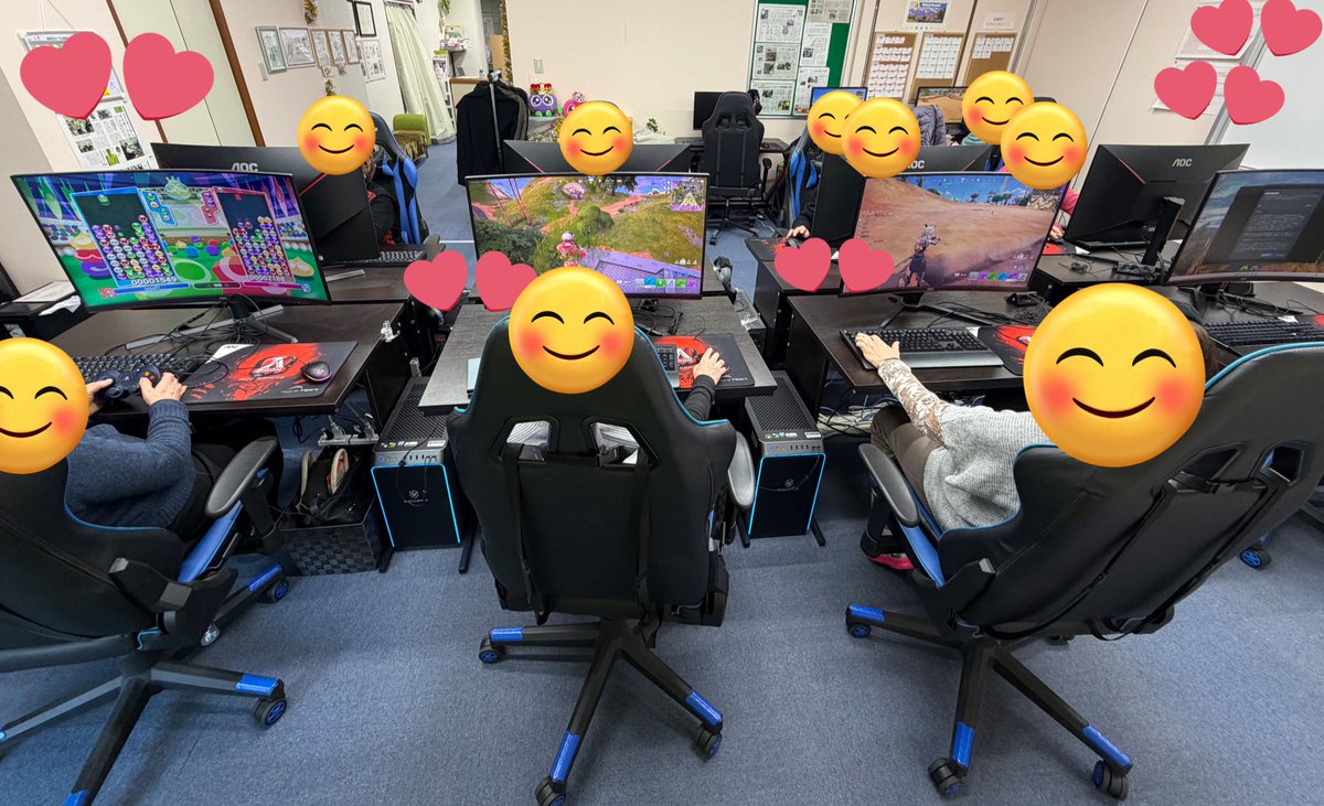 e_isr's tweet photo. ここは神戸にある

60歳以上のシニア専用🟥

eスポーツ施設です❗️☺️

今日はeスポーツで

熱く🔥盛り上がったあと

ウクレレ体験会♪を開催しました❗️

「eスポーツ✖️ウクレレ✖️シニア」

楽しくて、おもしろい🤣❗️❗️❗️

#eスポーツ #シニア #神戸 #趣味 #ウクレレ #ぷよぷよ #フォートナイト #ゲーム https://t.co/x4rGS59vR2