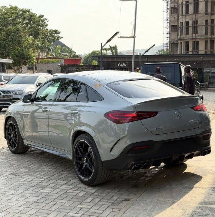 𝕊𝔸ℕ𝕋𝕀 tweet media