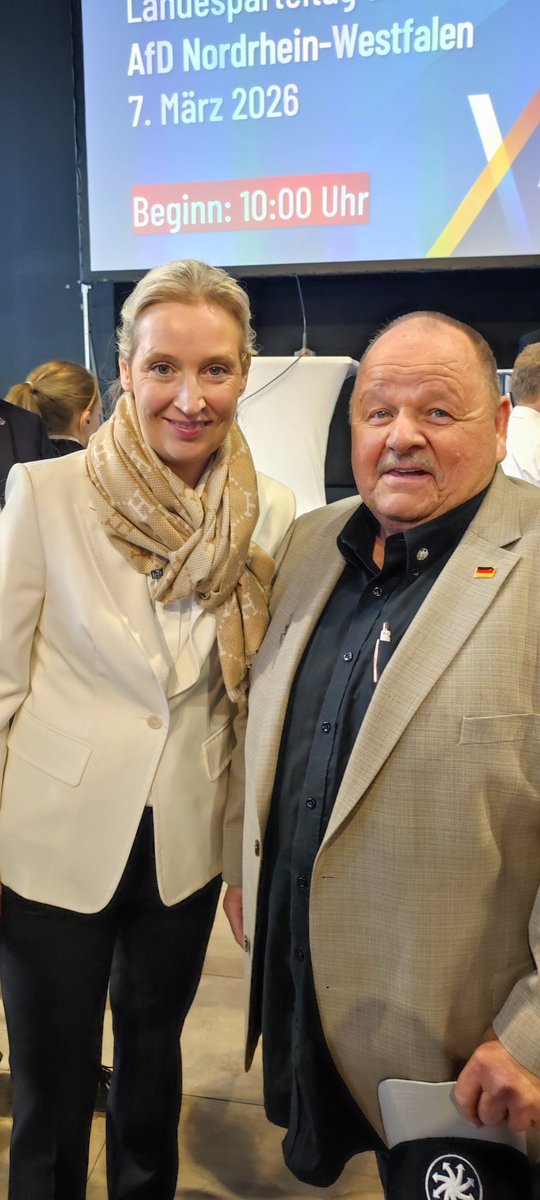 Rolf Günter von Landenberg 💙 tweet media