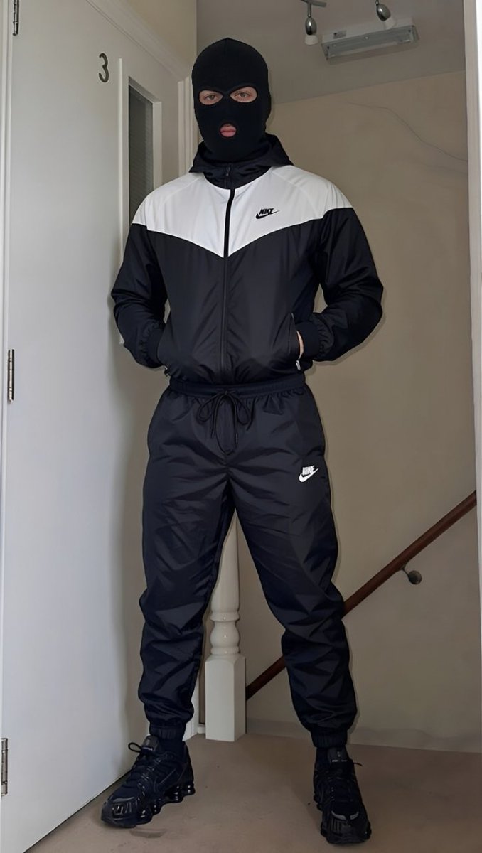 britchavuk tweet media