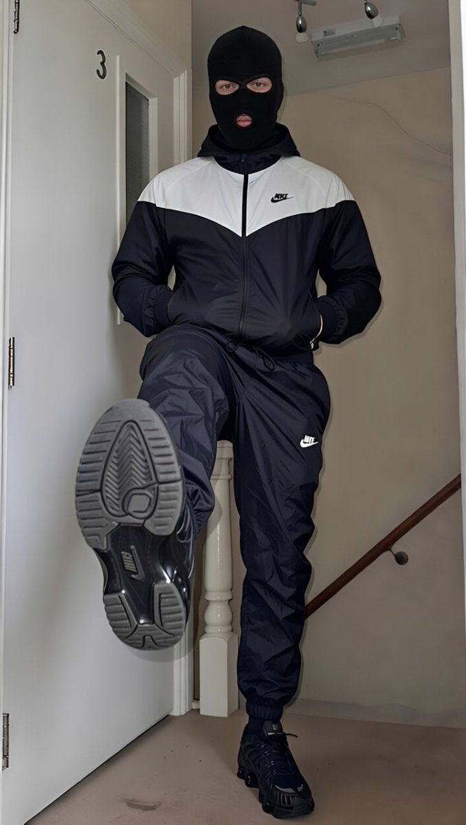 britchavuk tweet media