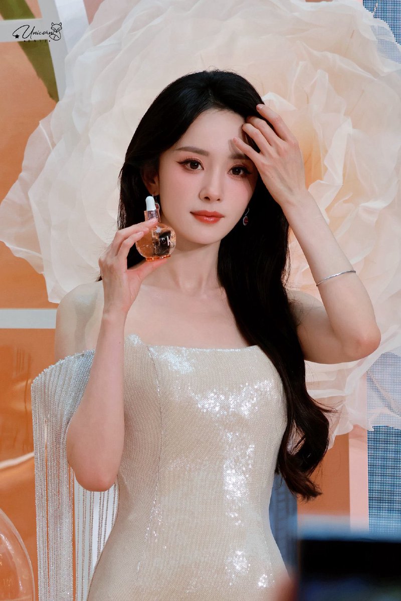 หยางมี่ 🐝 𝐲𝐚𝐧𝐠𝐦𝐢_𝐭𝐡 ♡ tweet media