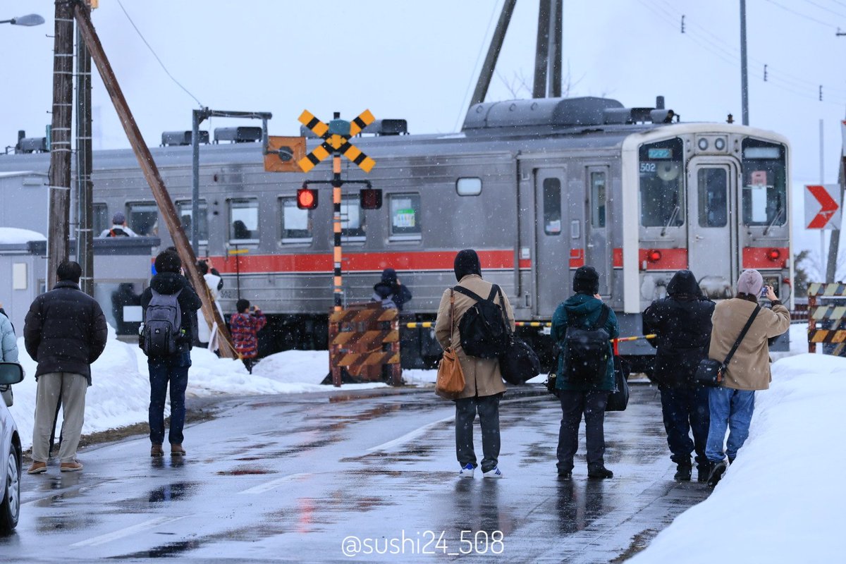 留萌本線北秩父別駅で列車を見送る人々
イベントの影響で大盛況でした
2026-3-7