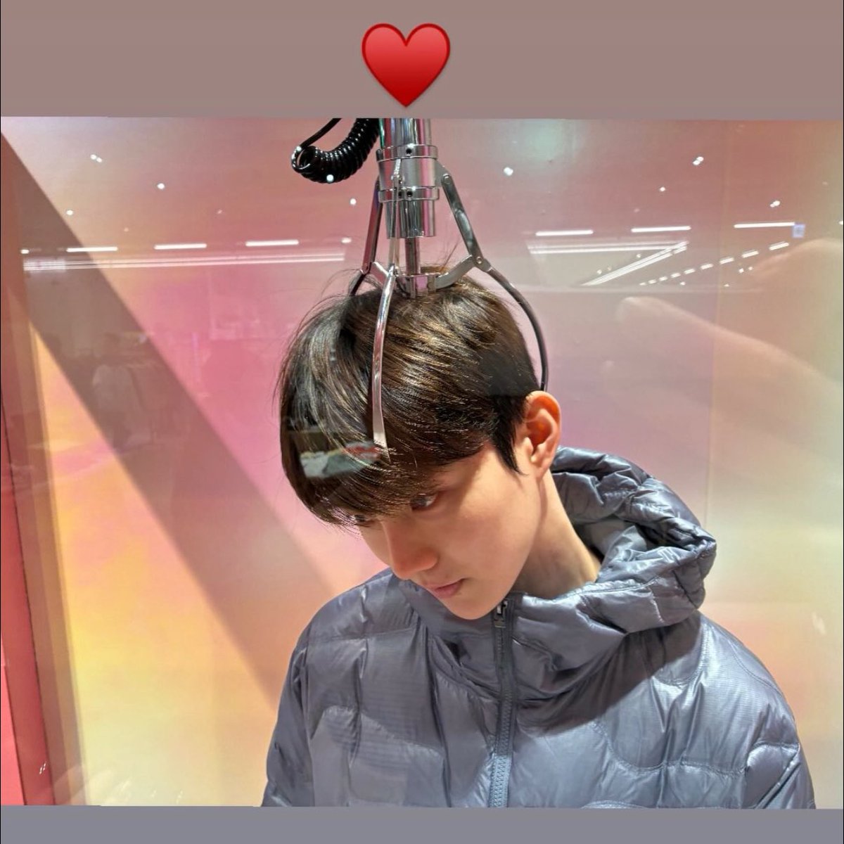 지창민 귀여워❤️
지창민 얼굴 좋다❤️
아 보고 싶어🥲