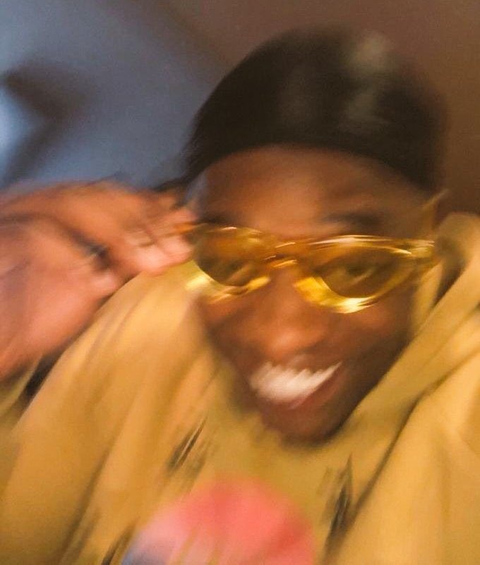 The age wey I dey turn this year, I go repeat am for the next 3 years😒 No be me go old