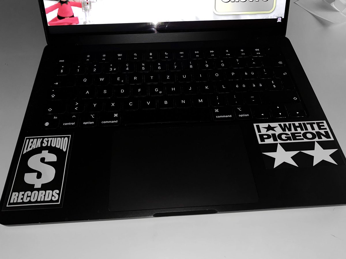 ev4p0ration tweet media