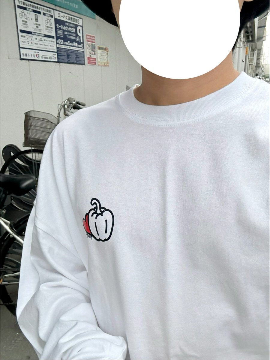 _papupapu__'s tweet photo. おすすめデザイン✨✨

さりげないからペアルックにぜひ！

#パプリカ
#ロゴT
#ペアルック https://t.co/bdFk3xNPmS