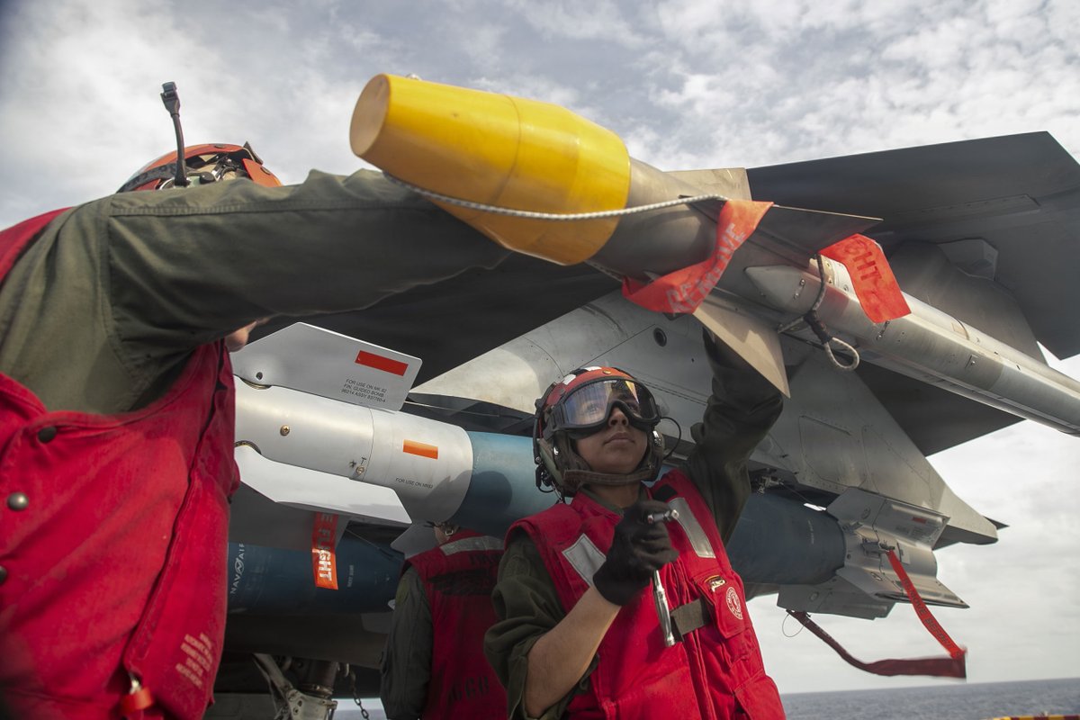 Locked and loaded. 

U.S. Marines and Sailors load ordnance onto F-35B Lightning II aircraft aboard USS Tripoli while underway in 7th Fleet. Advanced weapon systems are just one of the way we demonstrate our capabilities as the world's finest Navy. 

#US7thFleet | #BlueGreenTeam https://t.co/Wab2yS7Kl1