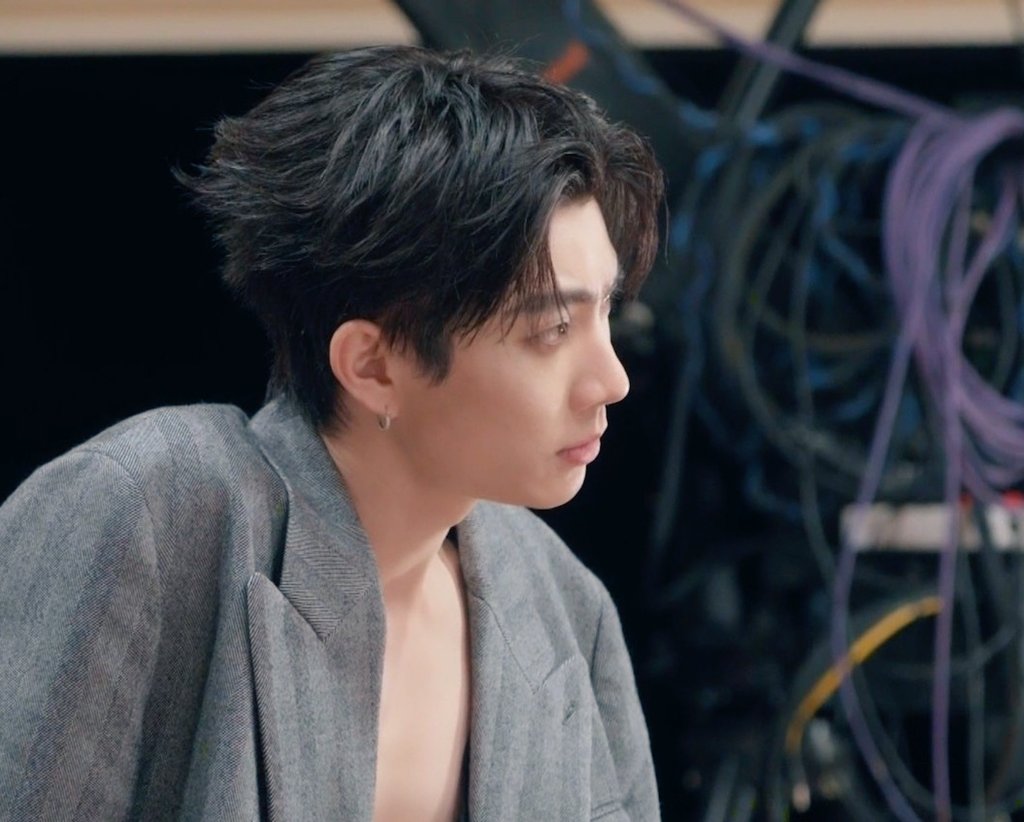 bellsuwichada's tweet photo. โหววววหล่อเกินนน ขอเข้าทีมเมนเทอร์ออฟด้วยอีกคนค่ะ><

MENTOROFF TFM EP1 
#TheFaceMenThailand4_EP1 
#TEAMOFF https://t.co/FQdcrlkG0t