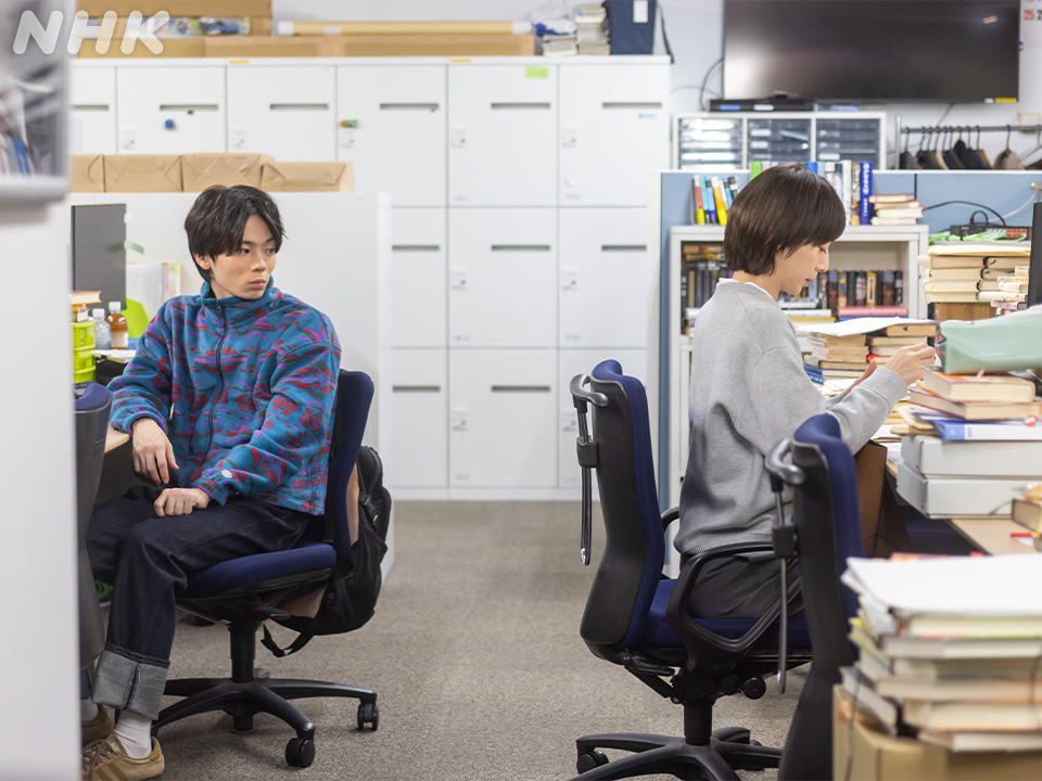 nhk_dramas's tweet photo. 特集ドラマ【#ある小説家の日記📖】

オリジナル脚本×主演・夏帆でお届けするサスペンスフルなヒューマンドラマ
新進気鋭の脚本家と実力派キャスト陣が“創作”の難しさ、尊さとその魔力を描きます

#夏帆 #シルビア・グラブ #松尾諭 #林裕太 #板尾創路

【総合】明日夜11時
https://t.co/RUCeKiwVwP https://t.co/qkDZC8BKIx