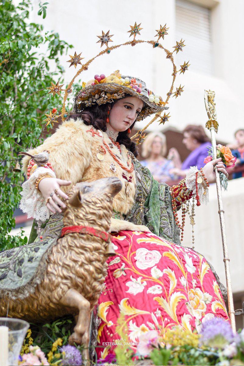 Divina Pastora de Capuchinos de Sevilla tweet media