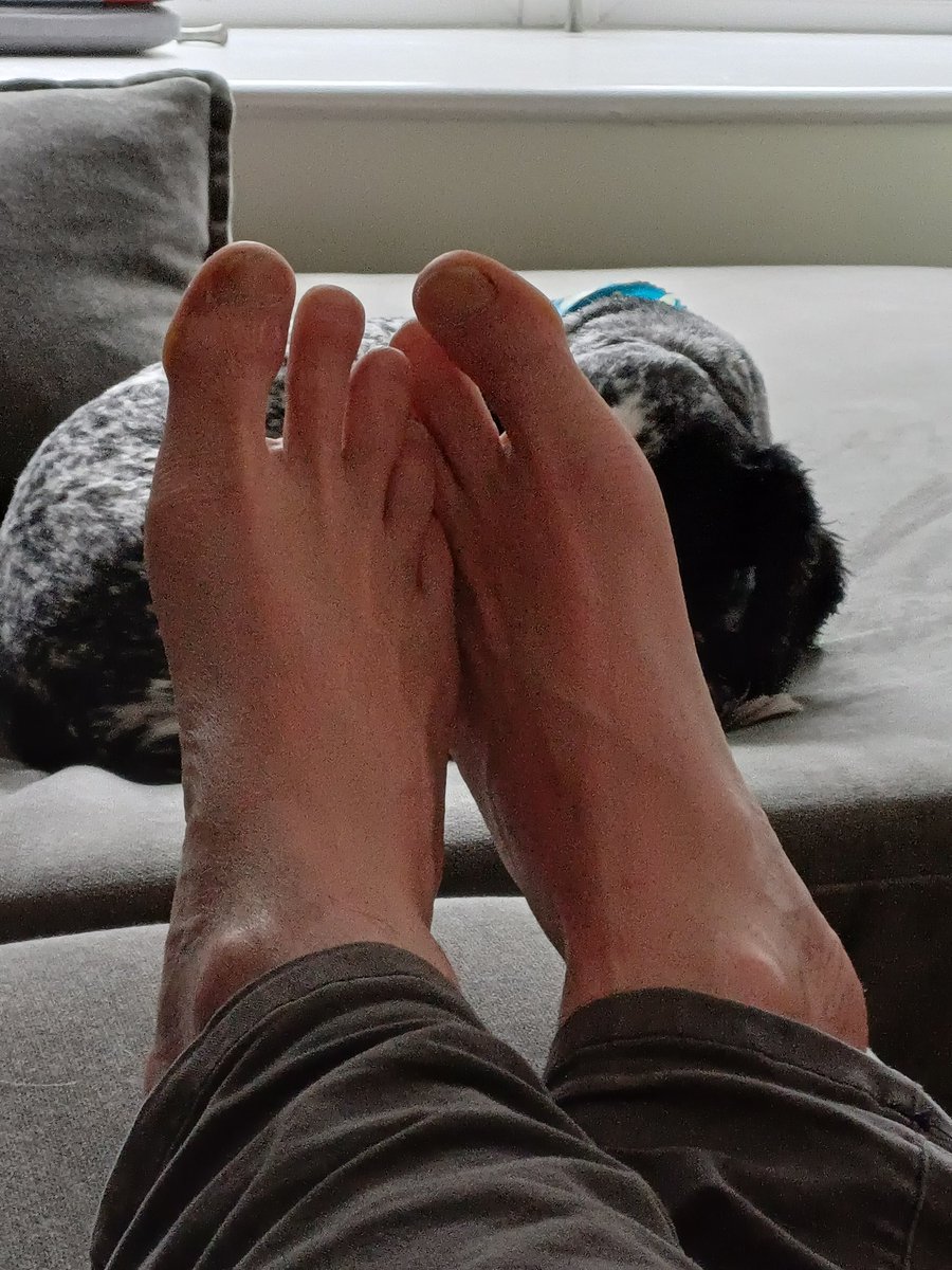 I'm the feet of modern Britain