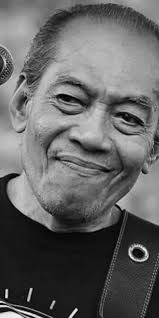 MuaraMusik's tweet photo. Kabar duka datang dari panggung rock tanah air. Sosok di balik band God Bless, Donny Fattah, meninggal dunia.
Donny Fattah mengembuskan napas terakhirnya dalam usia 76 tahun. Dia meninggal di Rumah Sakit Fatmawati, Jakarta, pada hari Sabtu (7/3/2026). https://t.co/msBSVbSV24