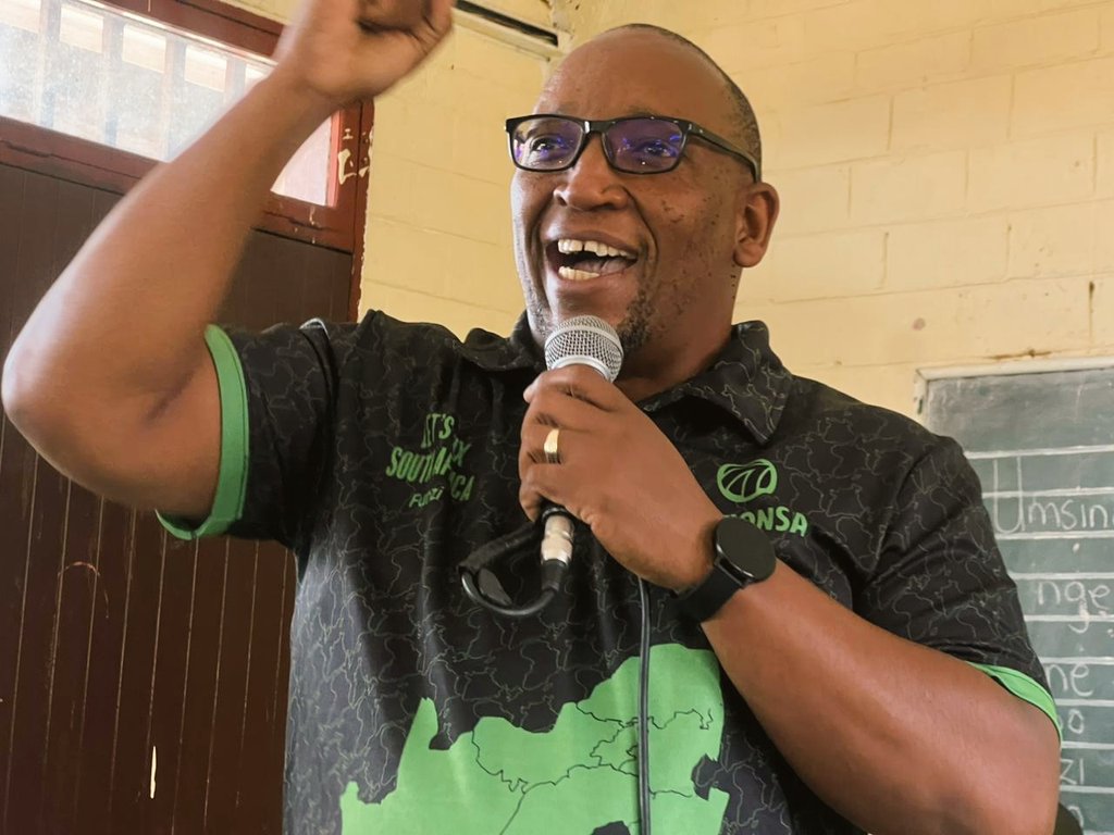 actionsajhbcoms's tweet photo. @Action4SA_GP Provincial Chair @Funzi_Ngobeni opens the floor in Ward 30 ahead of @Action4SA Joburg Mayoral Candidate @HermanMashaba addressing residents on #OperationFixJoburg — ActionSA’s plan to restore service delivery and fix Johannesburg.

#MashabaForMayor
#ReadyForAction https://t.co/NZZHRNChYu