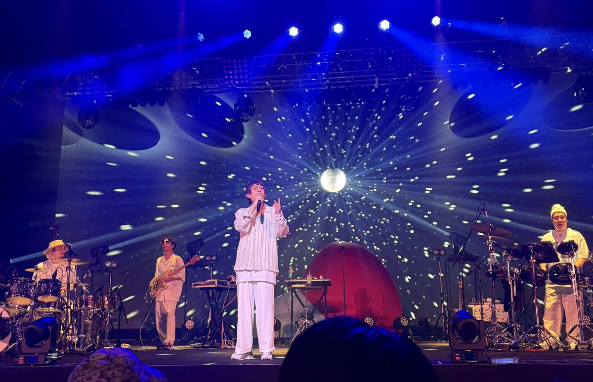 Shokotaz's tweet photo. 東京ガーデンシアターでラッキリ
フラワーと春はもうすぐ〜何回聴いても名曲🌸
スーパーシンセサイザーの復帰が待ち遠しい！ https://t.co/TQB3shRcpx