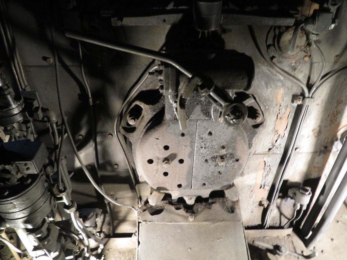 MlsmJ92Lduu0TLC's tweet photo. 普段ここでは見る事ができないD50140を間近で見られて嬉しかったですよ☺️

車両解説セミナーも分かりやすく教えて頂いたり、今まで入ったことのないD50140の機関室に入れて感無量でした😊

#京都鉄道博物館
#蒸気機関車
#D50140 https://t.co/s4IedCAM5e