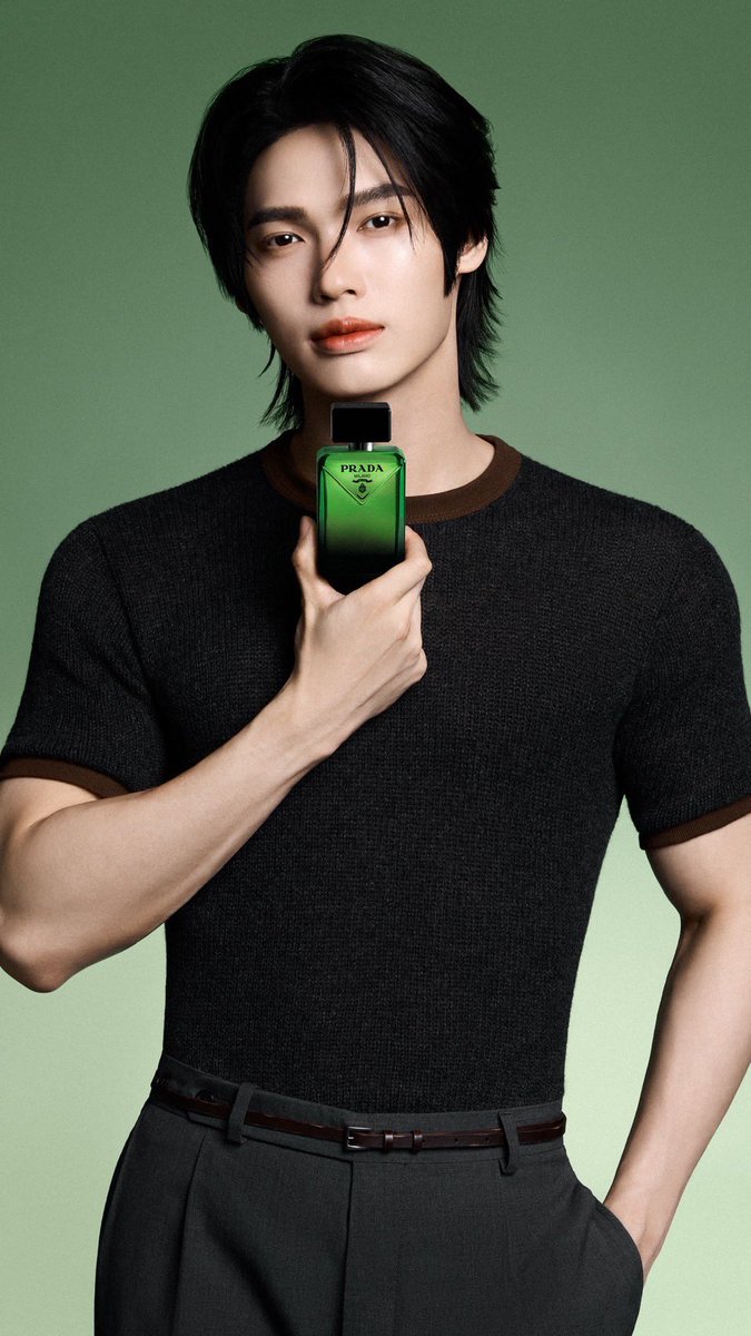 ขอแสดงความยินดีกับ “วิน เมธวิน” ได้รับเลือกเป็น Prada Beauty Regional Ambassador ในหมวดหมู่ Fragrance และ Lip 

ฝากแฟน ๆ ติดตามกันด้วยนะคะ

#PradaBeauty
#PradaParadigme
#PradaFragrances 
#winmetawin 
#GMMTV