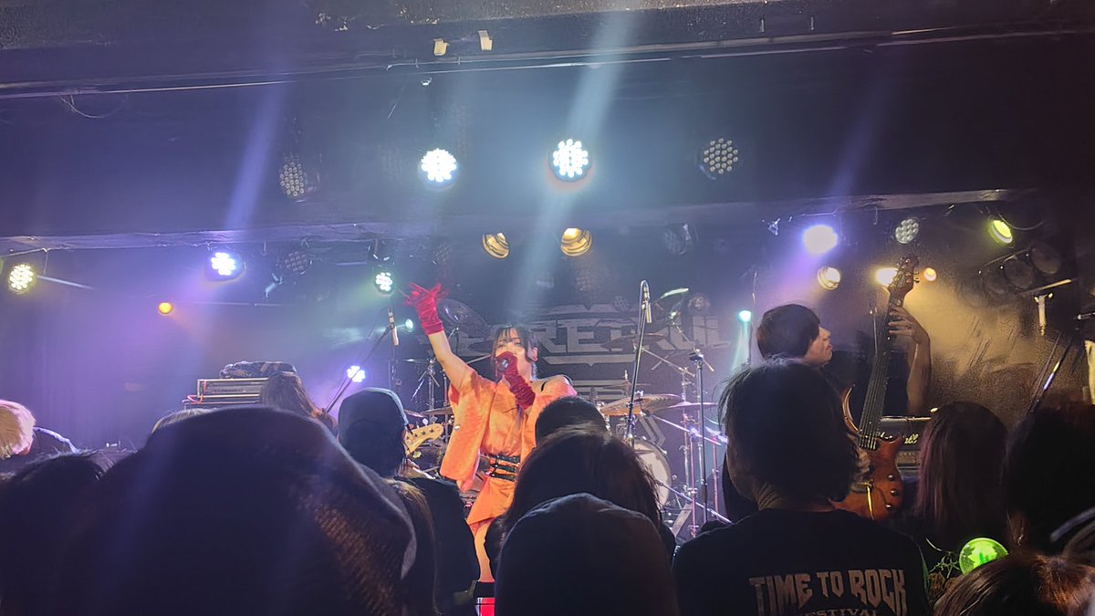 けりなる tweet media