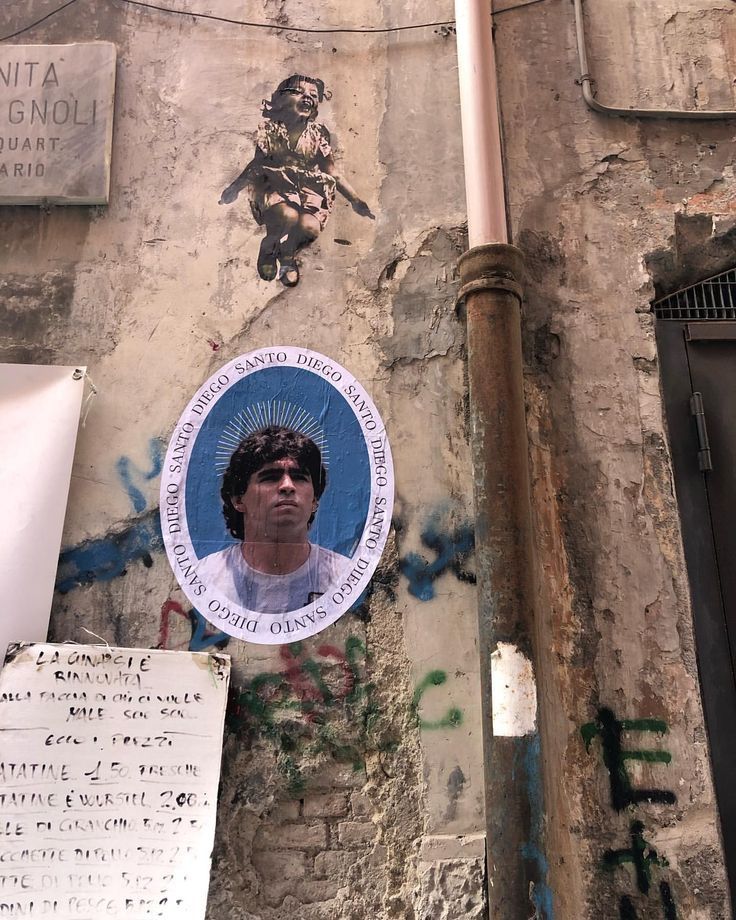 eyeonaxis's tweet photo. The omnipresence of Diego Maradona in the streets of Naples, Italy https://t.co/y5j7amGimL