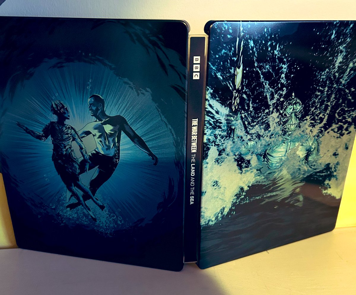 Gallifreyforever97 tweet media