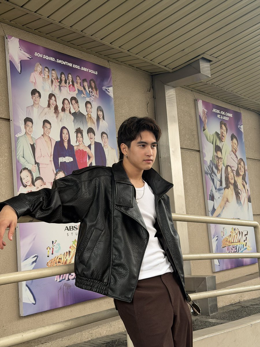 Sparkle GMA Artist Center tweet media