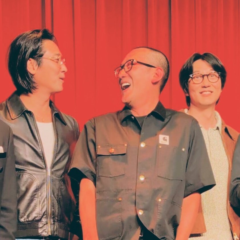 TRIO WEKWEK SATU FRAME NO EDIT 
😭😭😭😭😭😭😭😭😭

GUE NANGIS BERAT ANJJRIEIEIIJEJS
AAAAAAAAAAAAAAAAAAAAAAAA