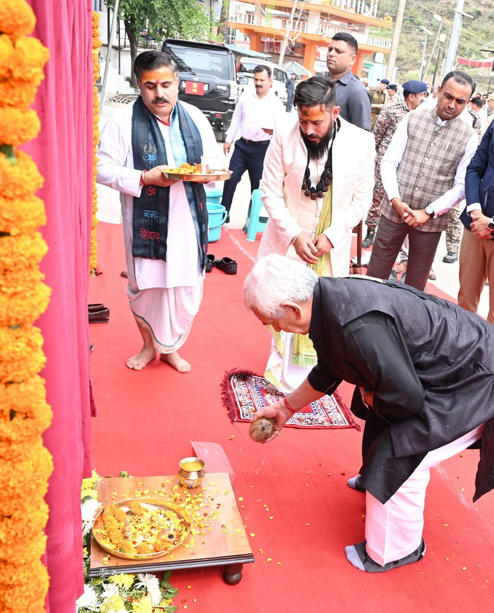 OfficeOfLGJandK's tweet photo. Inaugurated infrastructure upgradation &amp; beautification works at holy Shiv Khori. These works were completed by JSW Group under CSR. Thanked Sh. Sajjan Jindal Ji, CMD of JSW Group for this historic endeavor. I see this as a profound act of kindness for humanity's shared heritage. https://t.co/uw1PHFDGT6