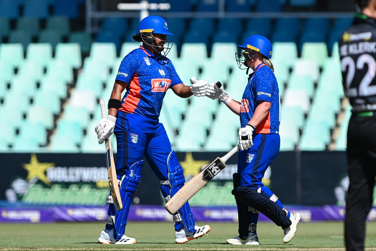 WP_Womens's tweet photo. INNINGS BREAK | WSB Western Province Women 225 all out (49.6).
Van Niekerk (40*)
Reyneke 75, Goodall 42, Tucker 19.
#WPCricket #westernprovince #WSBNewlands #WSBWP๐งก#GirlsInBlue๐ #Pro50 https://t.co/HVPeGdRbbW