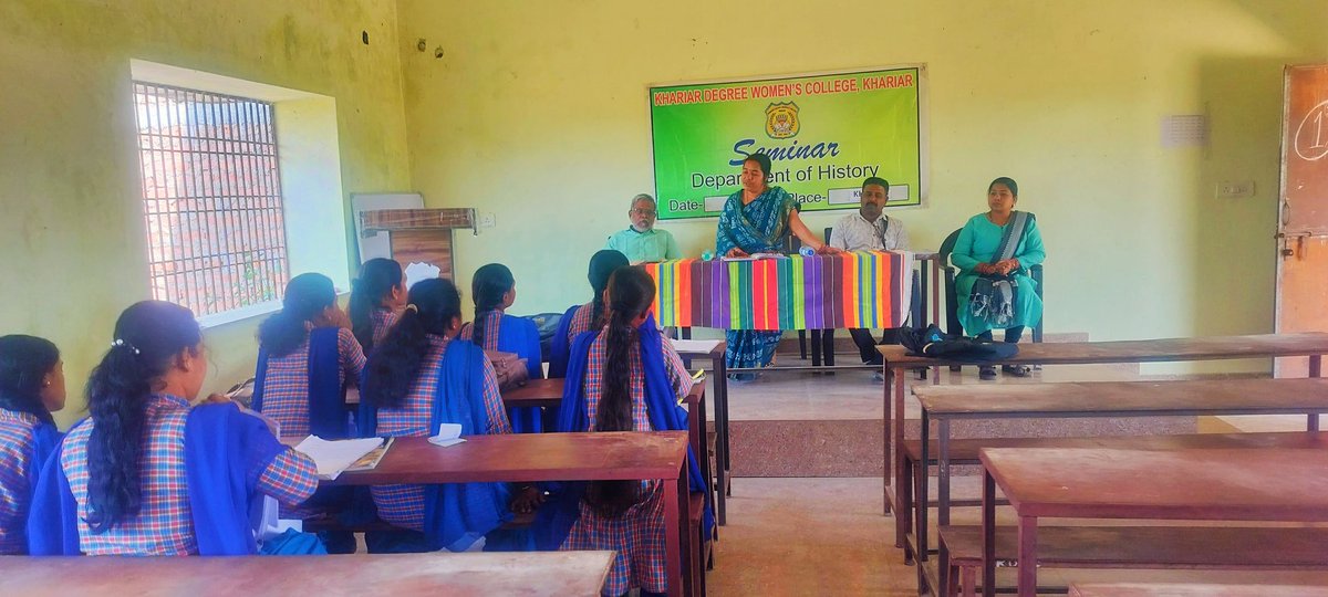 Khariar Degree women s College premises History' Department organized Seminars Sunabeda Triable Cultural and Tradition. Senior Journalist Ajit panda and Tapan Dash Guest of this seminar. chakotia Bhunjia Triable life styles so beautiful and charming.