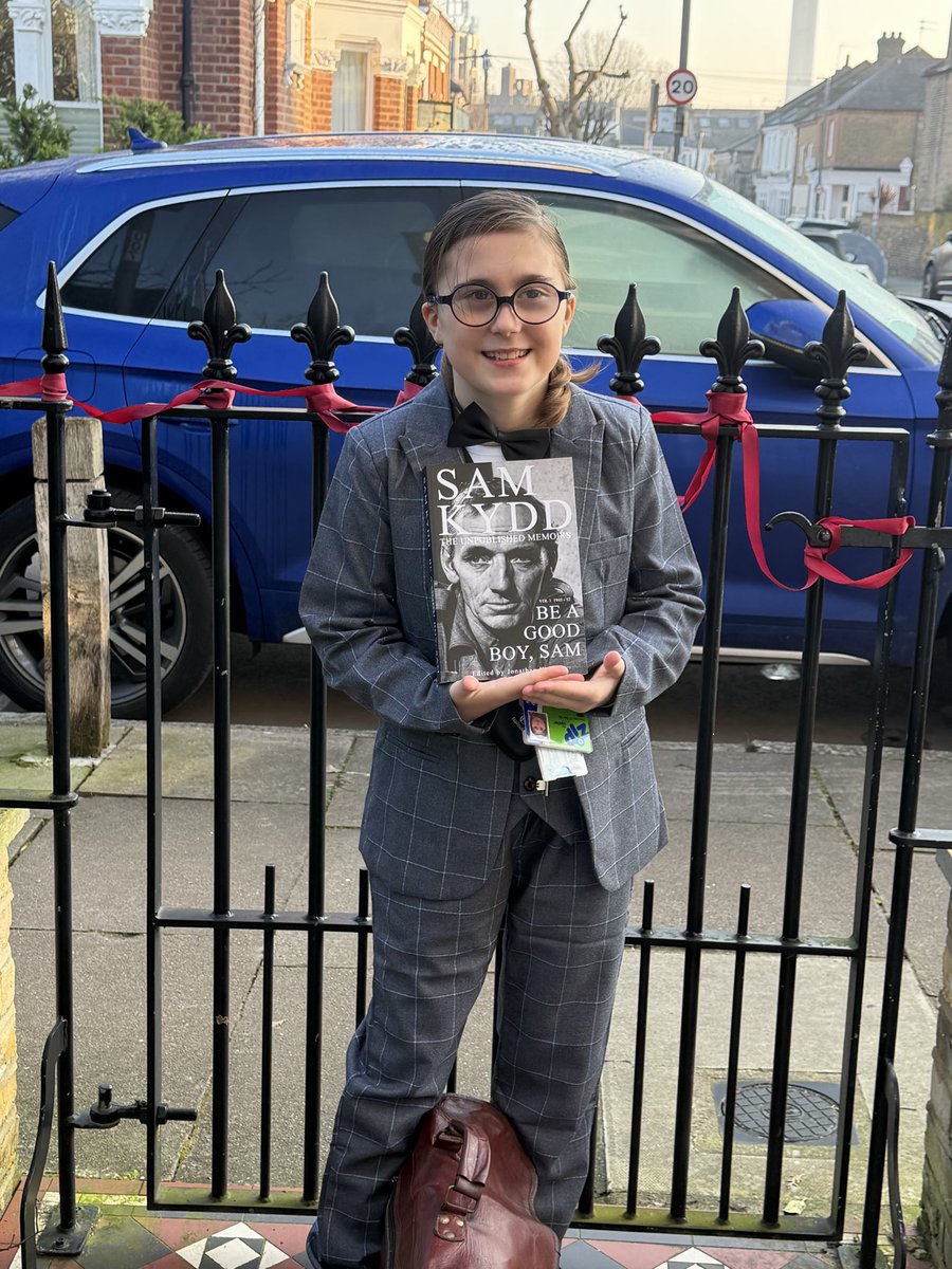 Sam Kydd tweet media