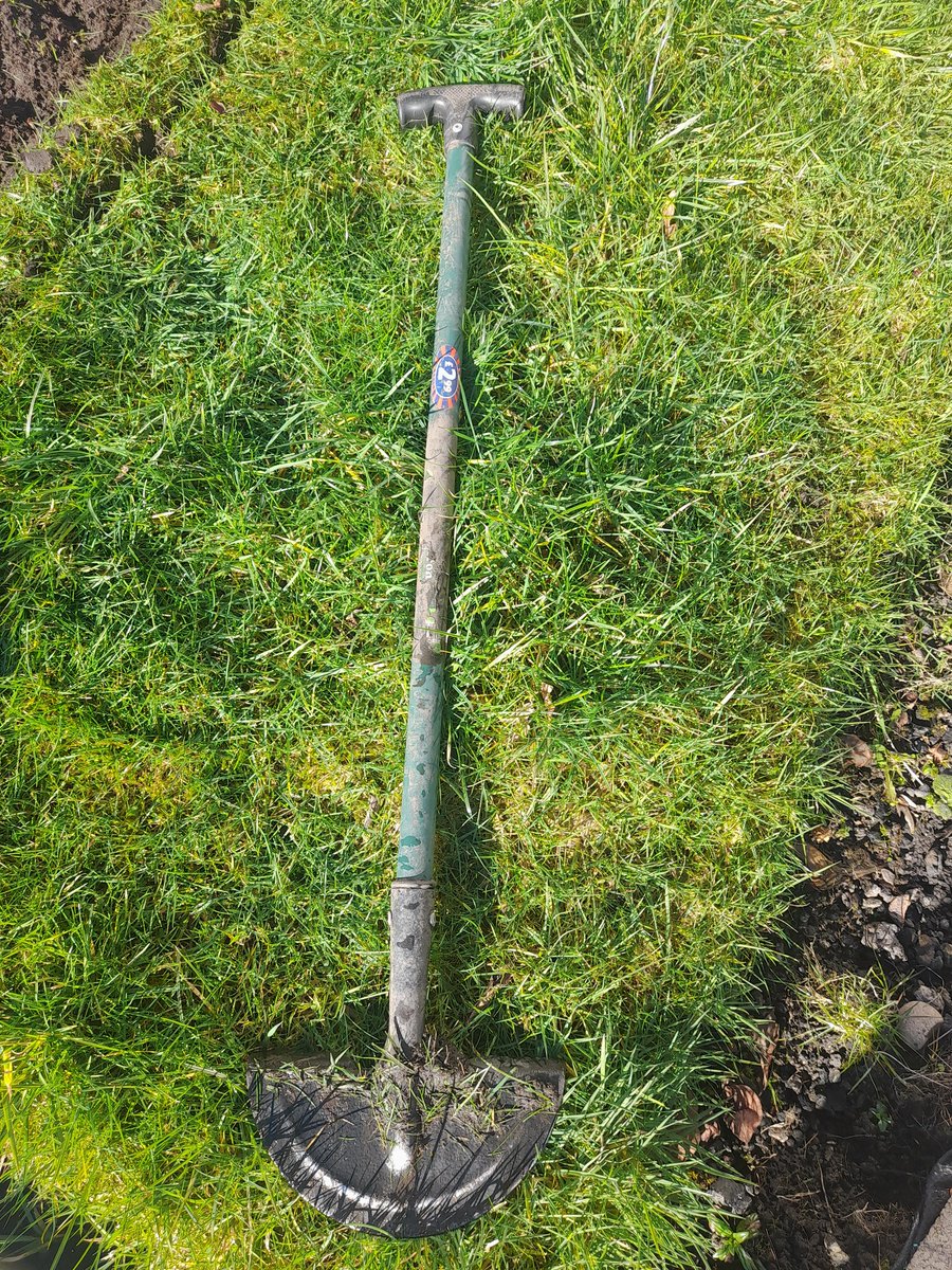 R__Ha's tweet photo. Been working in the garden this morning with a tool from the good old days https://t.co/GtEzi2VxFU