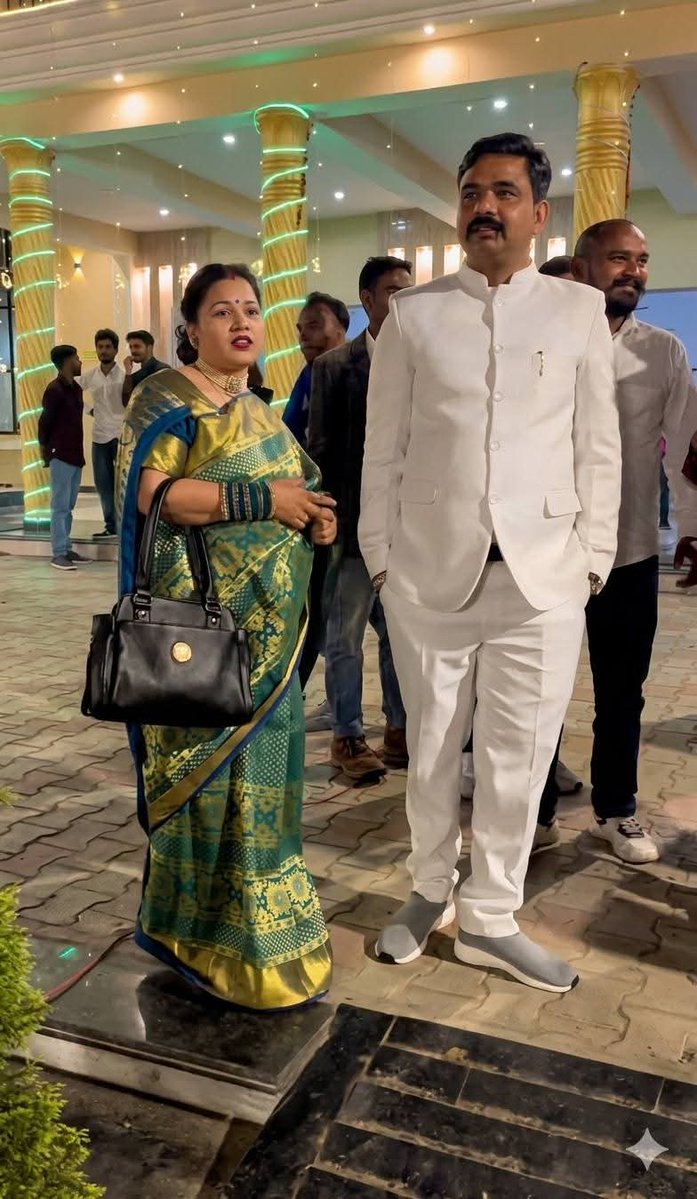 भीम आर्मी भारत एकता मिशन के राष्ट्रीय अध्यक्ष बड़े भाई <a href="/VinayRatanSingh/">Vinay Ratan Singh</a> एवं उनकी जीवन संगनी जी को वैवाहिक वर्षगांठ की बहुत बहुत बधाई एवं शुभकामनाएं 🎉