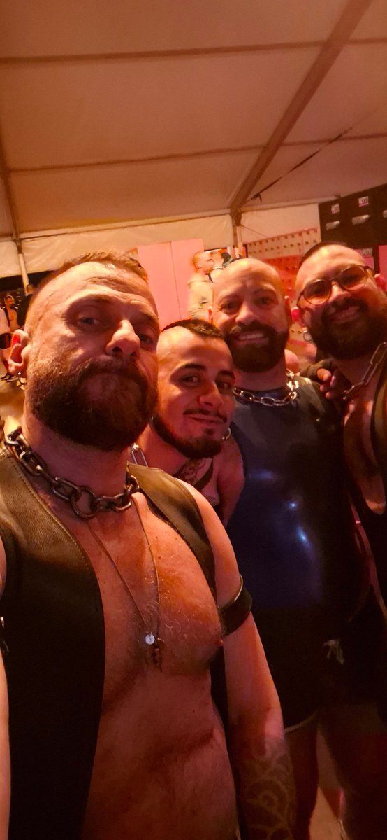 LeatherFrank tweet media