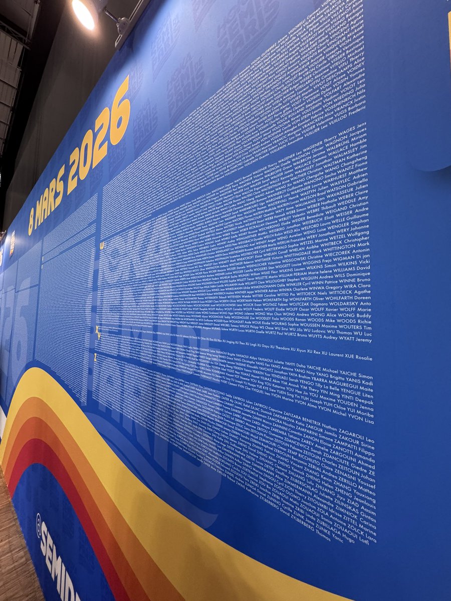cielfr's tweet photo. 我竟然被semiParis“偷拍”了！
Just picked up my bib at the HOKA Semi de Paris expo… and boom, got featured by the official account 😭📸
Feeling like a celeb for 0.5 seconds 🏃‍♀️✨
See you on the streets of Paris this Sunday! #HOKASemiDeParis #SemiParis #BibPickup” https://t.co/wwyaVBlRJt