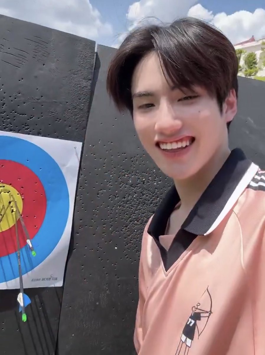 ใส่เสื้อรอบเดียวสปอยทั้งงานแลว5555555555555555 น้องภีมเล่นวอลเลย์บอล น้องภูยิงธนู ><🏐🏹🧡🧡  ตื่นเต้นง่ะ