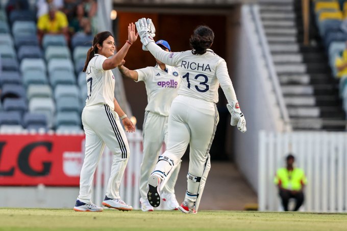 4️⃣ wickets on debut for Sayali Satghare! 👏   Australia are bowled out for 3️⃣2️⃣3️⃣