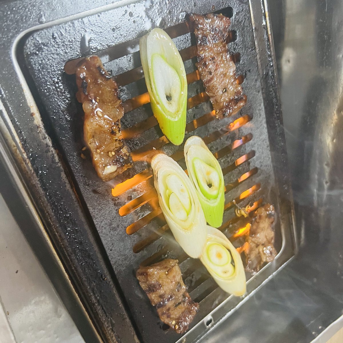 あきやま tweet media