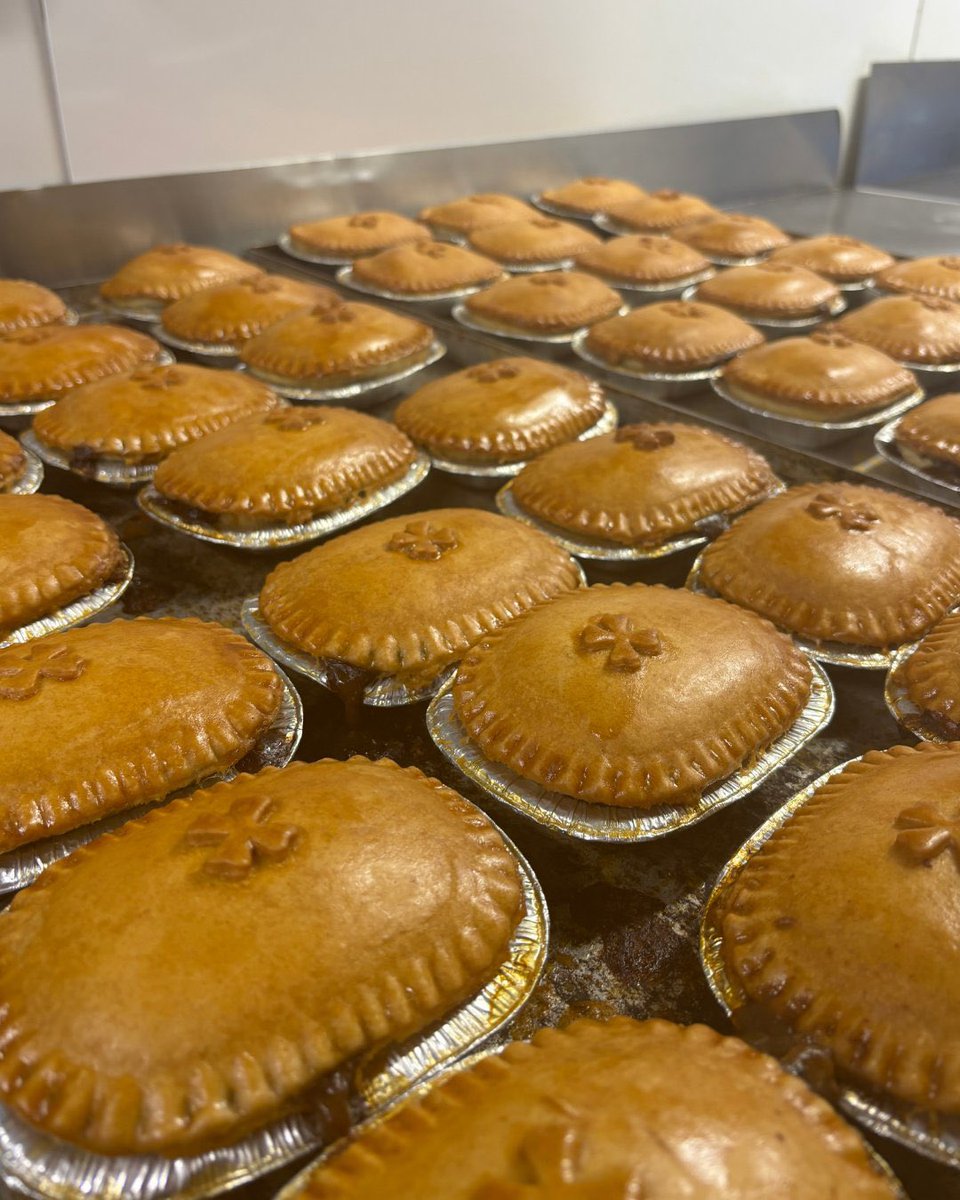 Edwards of Conwy tweet media