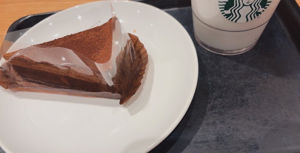 Kapi423's tweet photo. 愛してやまないチョコタルト https://t.co/ng3QpYchnj