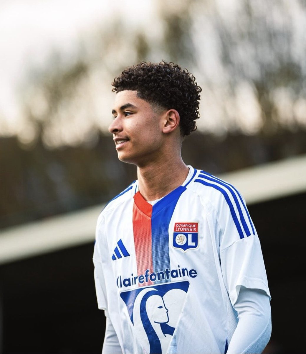 SocialGones's tweet image. [#Crack] Adil Hamdani est le 2e U-18 le plus décisif/minutes dans le Big Five TTC🥈

Derrière Antonio Arena (As Roma, Décisif/18min), Hamdani est décisif toutes les 20 minutes.

Avec les absences, il deviendra peut être une sérieuse option devant pour P. Fonseca.

#TeamOL