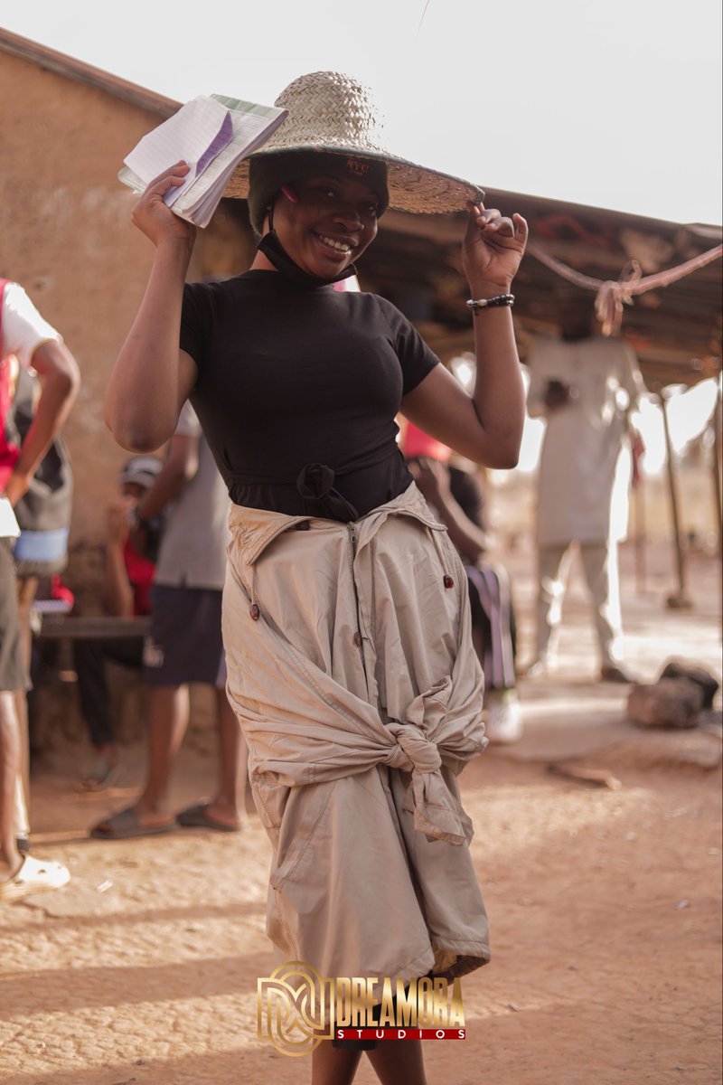 DreamoraStudios's tweet photo. Beautiful ladies 😍 Behind the scene🔥
#DUHUCOMINGSOON🔥
Directed by David Silver
Produced by Benjamin Bulus
A Film By Dreamora Studios.
#DUHU
#AfricanCinema
#NigerianFilm
#BehindTheScenes
#FilmInProduction
#StoriesThatMatter
#CinemaWithPurpose
#DreamoraStudios https://t.co/amjuJbSJ6v