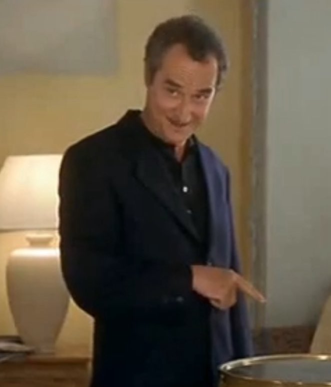 Sarah Knafouli tweet media