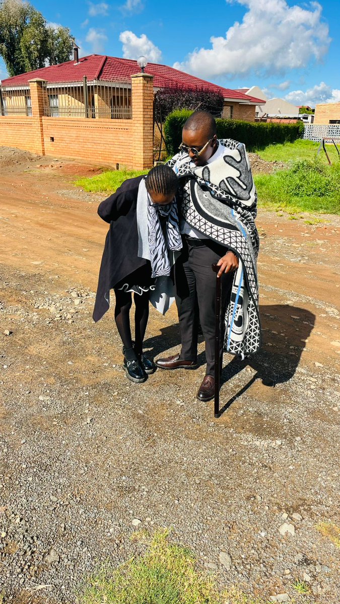 TheBun_26's tweet photo. 🇱🇸🖤👍 Funeral https://t.co/g0ipcBHJnn